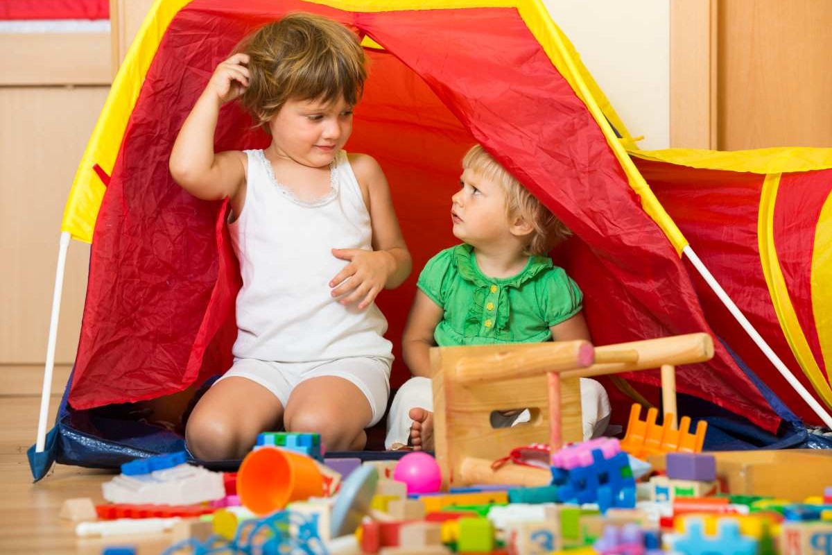 Indoor vs Outdoor Toys: Choosing the Right Playtime Activities for Kids